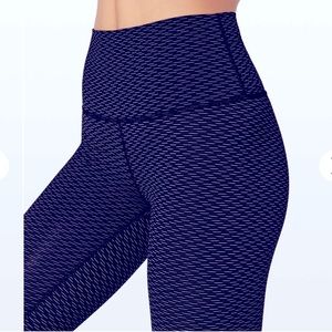 Lululemon Luxtreme wunder under leggings l, sz 4